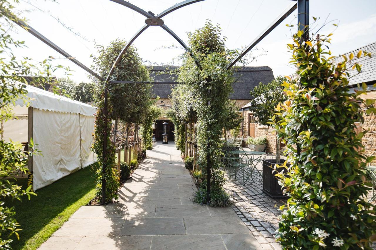 The George Inn Barford St Michael Exterior foto The Pergola