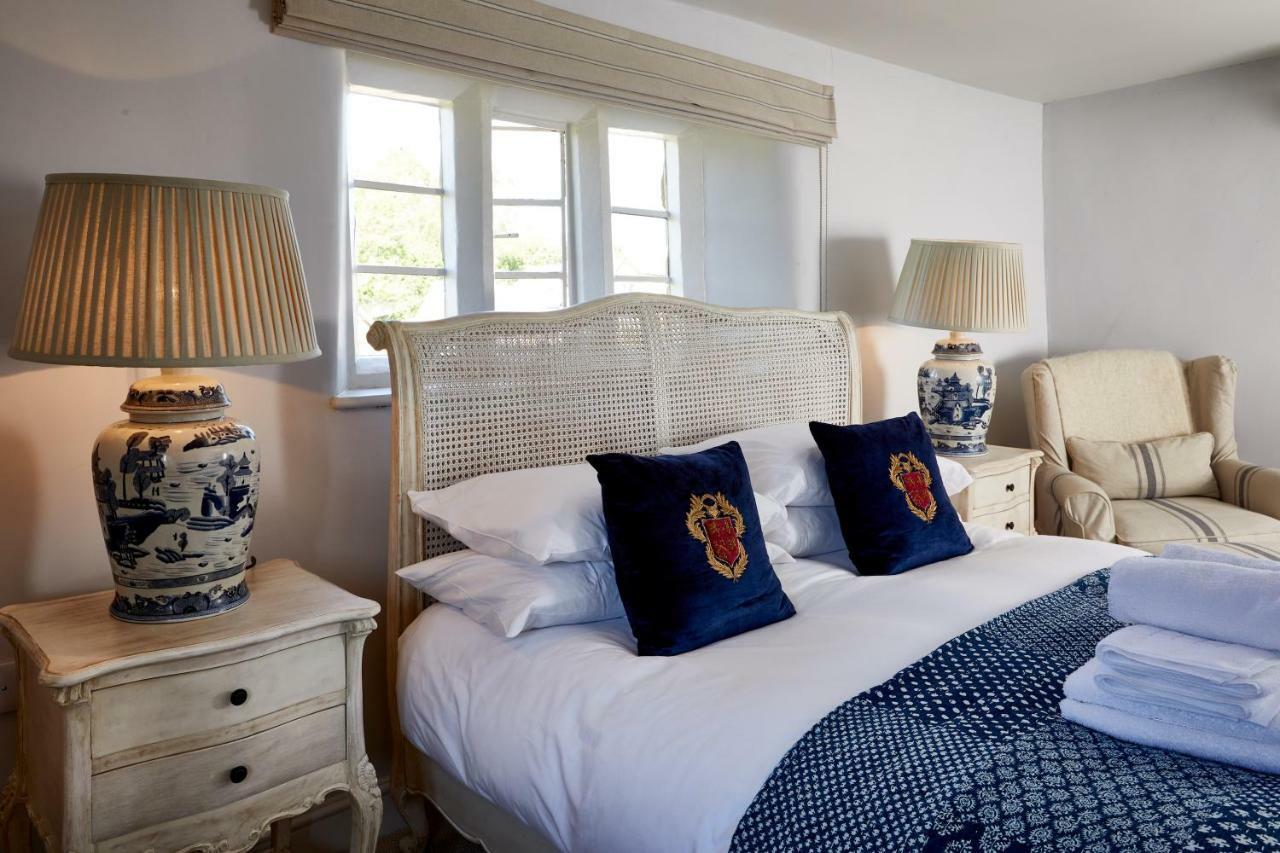 The George Inn Barford St Michael Exterior foto The bedroom at The Old Post Office
